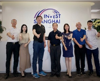 Diva with an Invest Shanghai trade delegation.